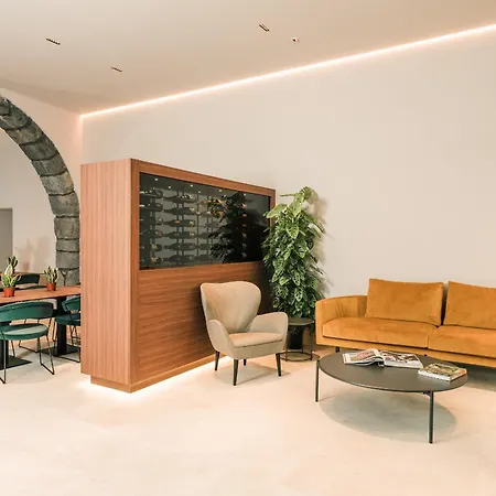 Flora Sicula - Country - Cultivating Hospitality Hotel Giarre