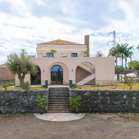 Flora Sicula - Country - Cultivating Hospitality Hotel